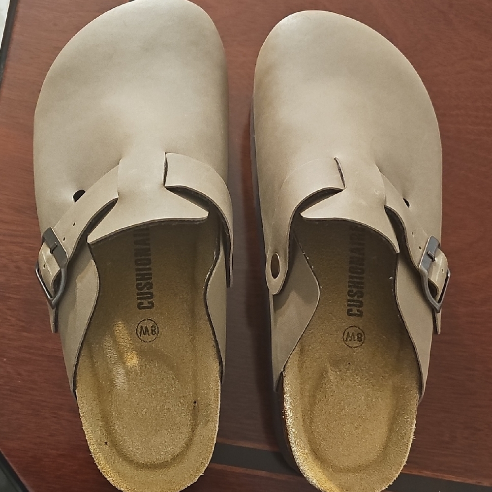 Cushionaire Women's Tan Slip-On Sandals